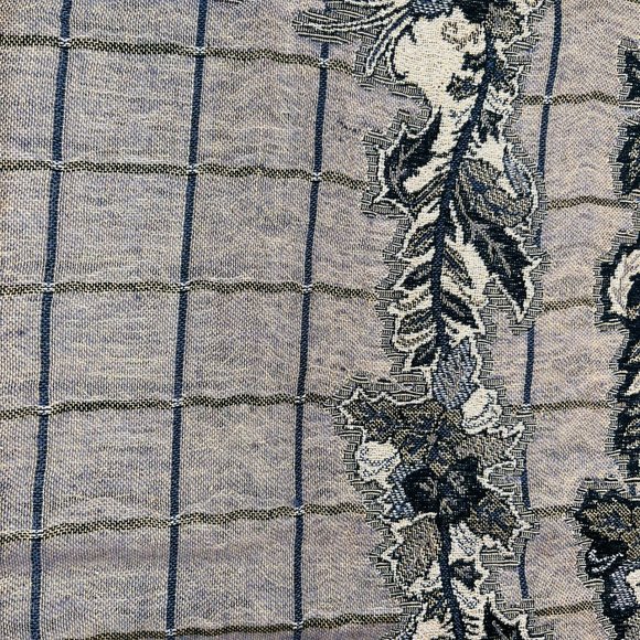 🌿 Handmade Pashmina & Viscose Scarf – Vintage Floral Design - Picture 6 of 8